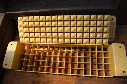 Overhead view of the Swift Blocker Mini 75 grid and block-forming plate