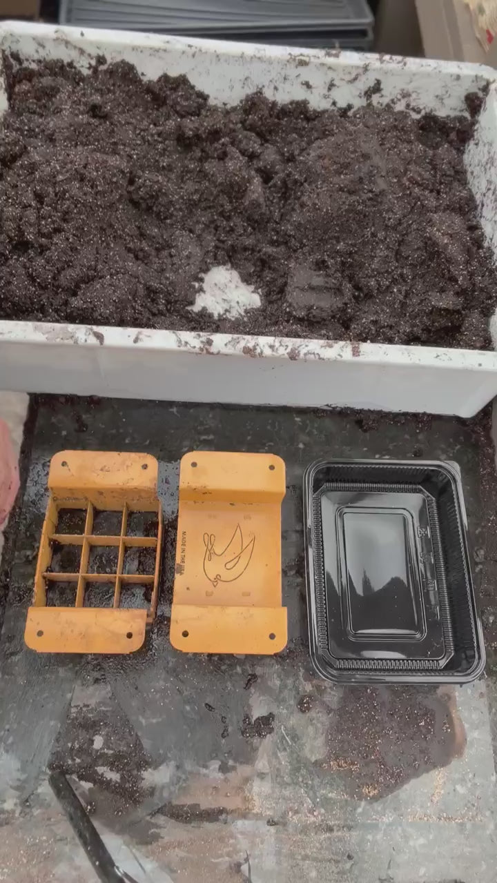 How to use the Nano soil blocker — fill, press, and eject, start to finish (no sound)